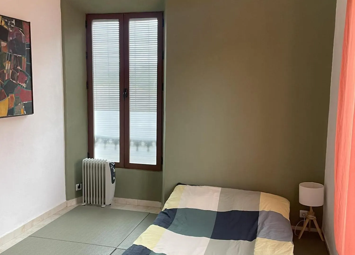 Artistic And Spacious Apartment Alora