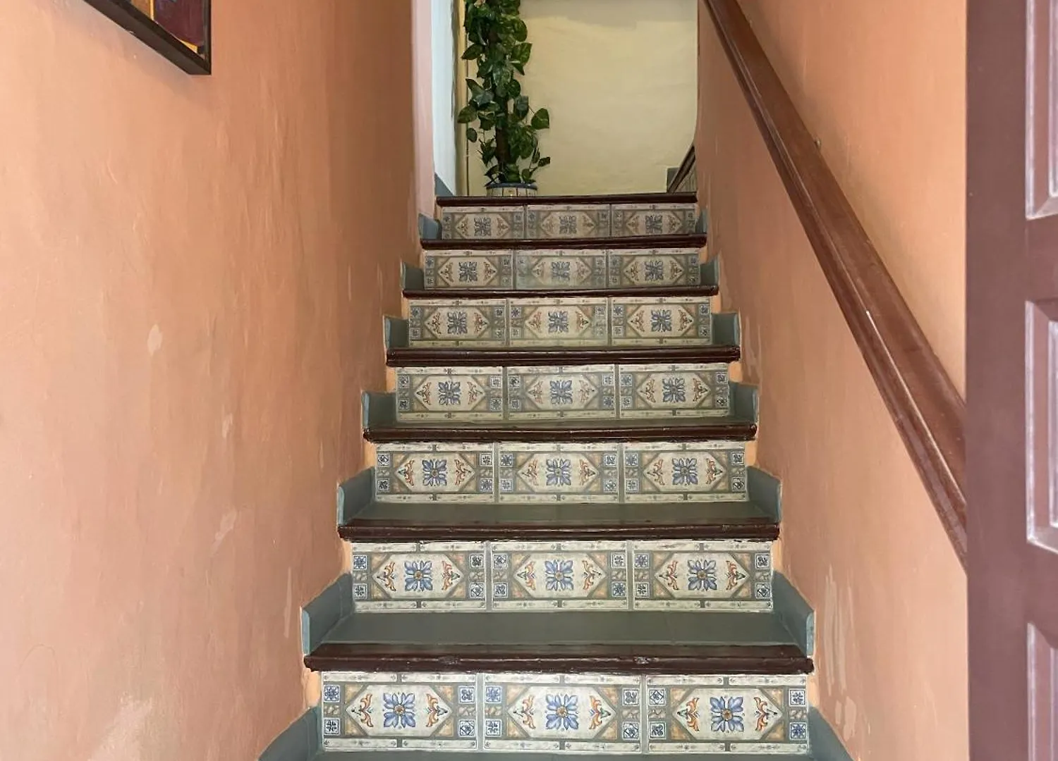 Artistic And Spacious Apartment Alora