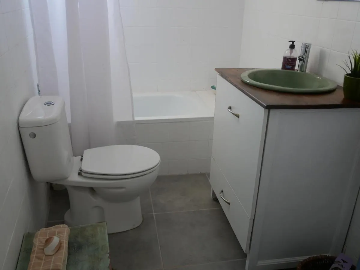 Artistic And Spacious Apartment Alora