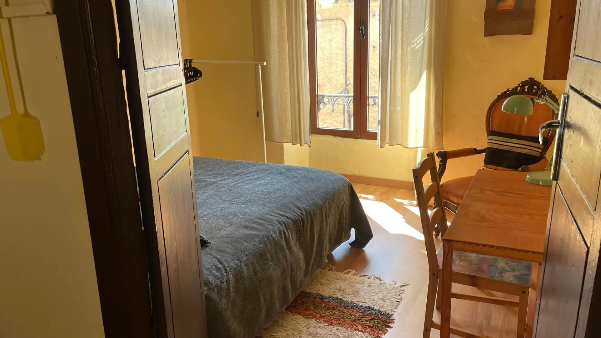 Artistic And Spacious Apartment Alora